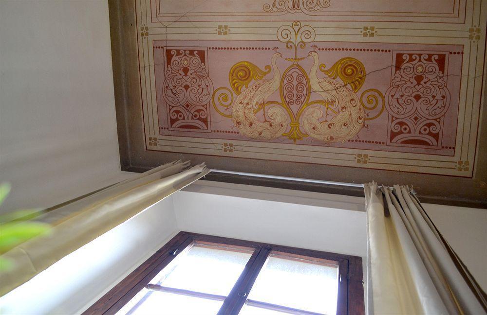 Domus 2* Florence